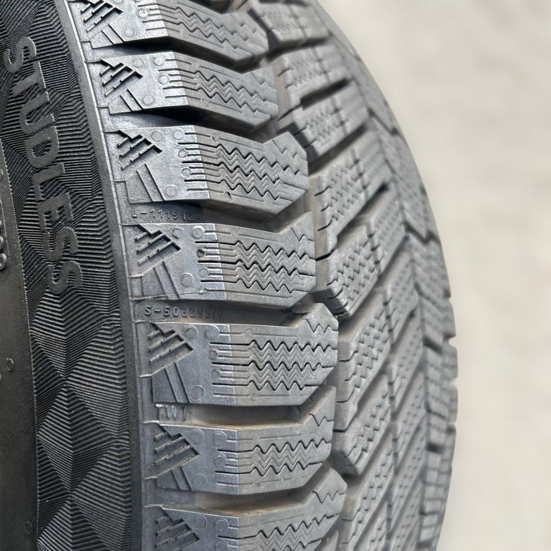 ❷コンチネンタル　スタッドレス　２本 ２２５/４５R１７ノースコンタクト nc6