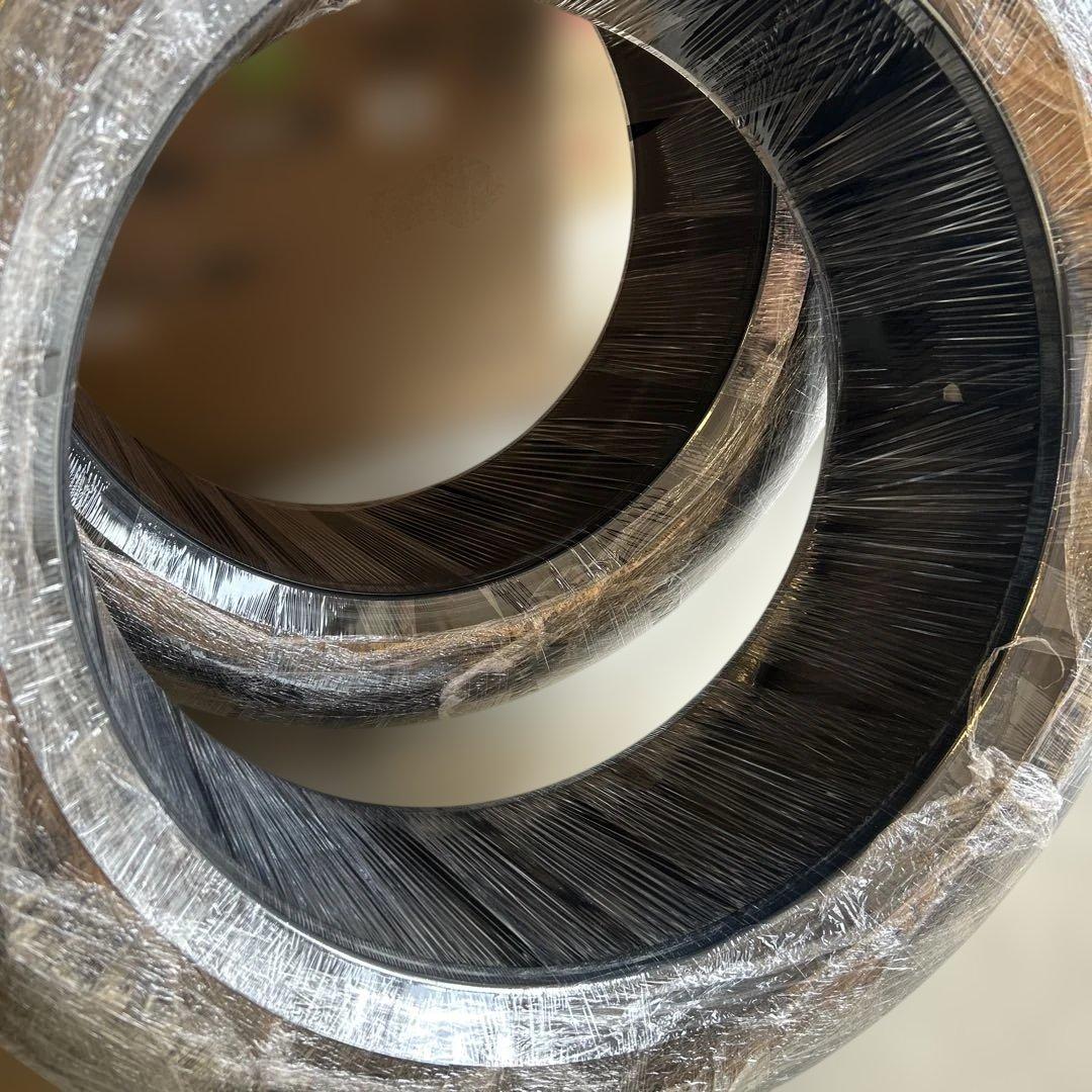 ❷コンチネンタル　スタッドレス　２本 ２２５/４５R１７ノースコンタクト nc6