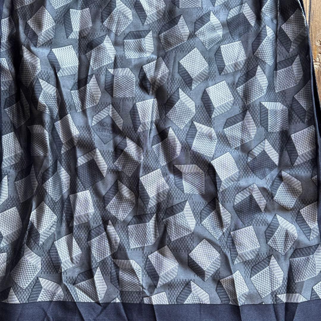 ルイヴィトン　ヴィトン　シルク100% ストール　メンズ