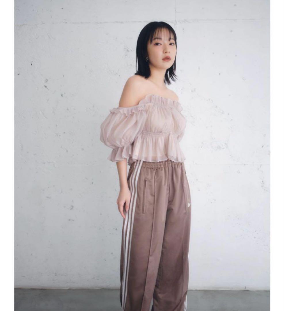 新品未使用　SNIDEL ギャザーオフショルブラウス ピンク