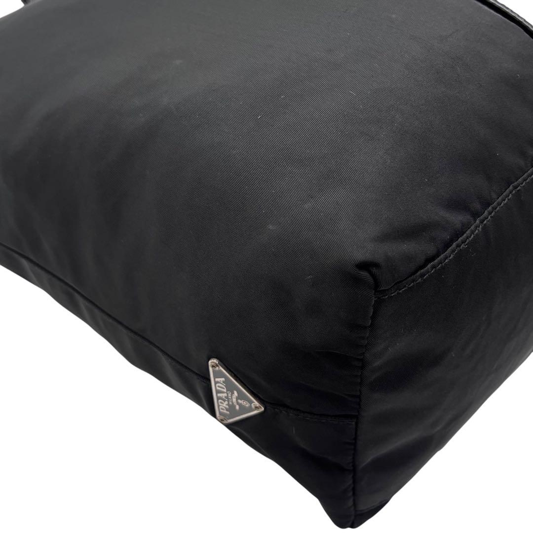 PRADA プラダ　ボストンバッグ　トートバッグ　大容量　旅行バッグ　ナイロン