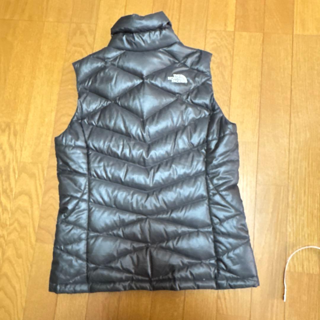 美品　ノースフェイスダウンベスト