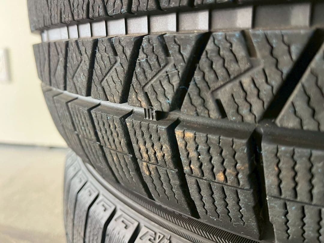 245/40R19 国産 バリ山 2020年数 スタッドレス 4本