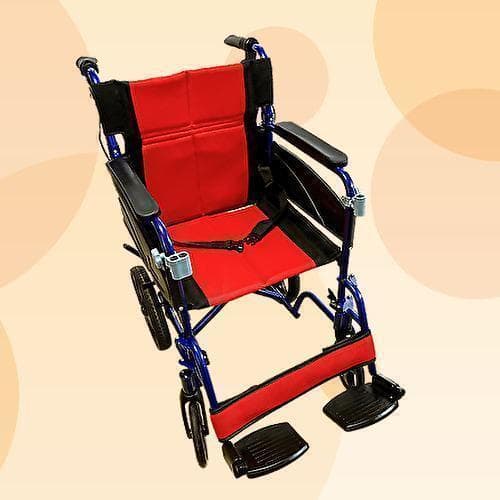 美品✨一台のみ✨車椅子/介助用お出かけ車いす＊テーブル・クッション付折り畳式