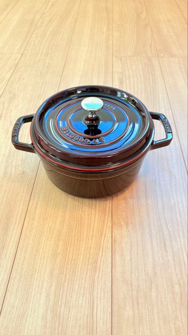 STAUB ストーブ　22cm 鍋