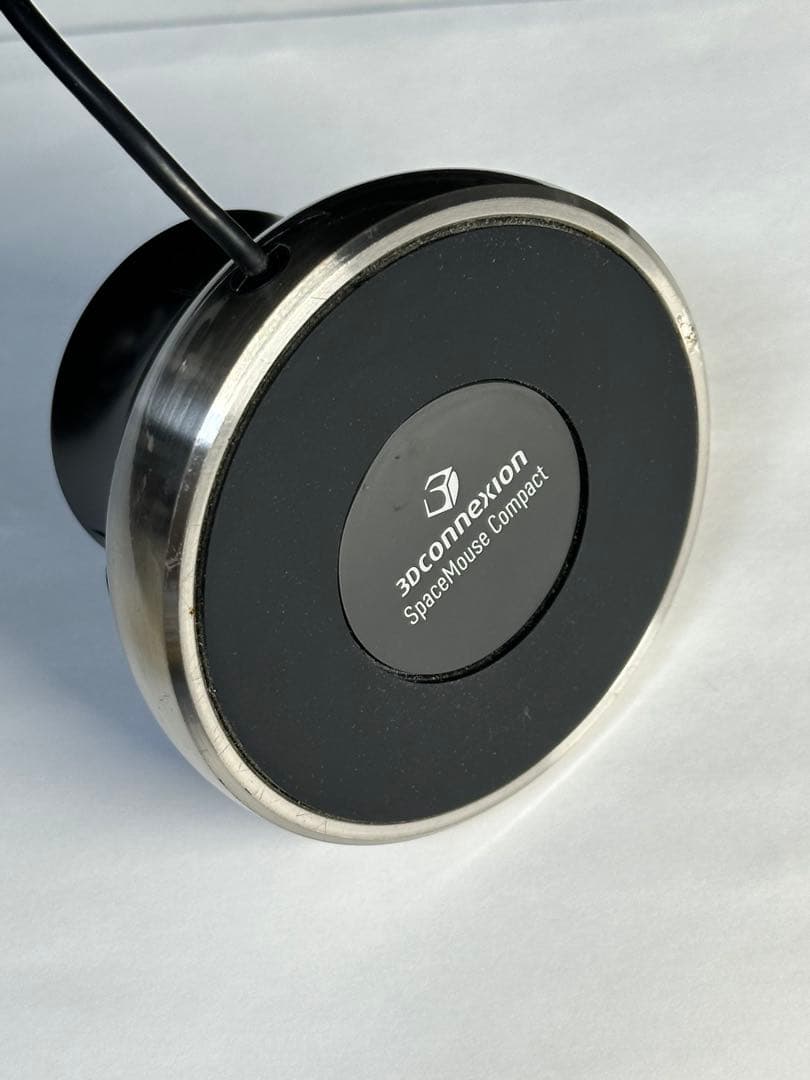 3Dconnexion SpaceMouseCompact 早めの動作確認で値引