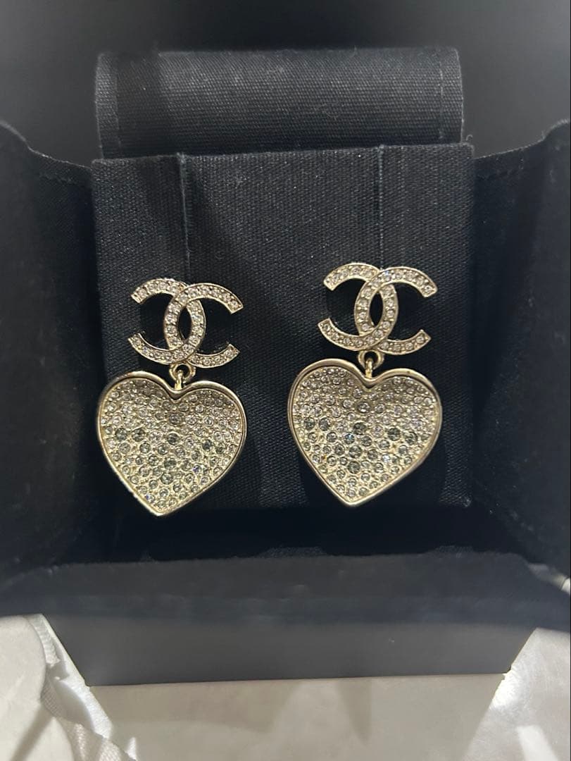 CHANEL CCロゴ　ハートピアス　両耳 正規品