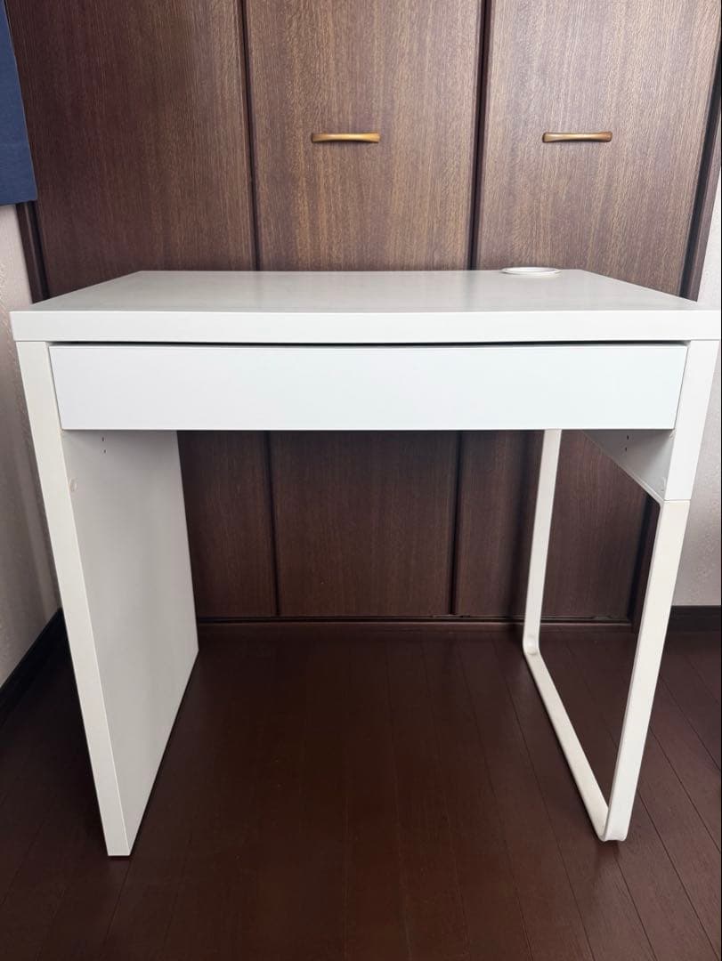 ホワイトデスク ケーブル穴付き IKEA MICKE