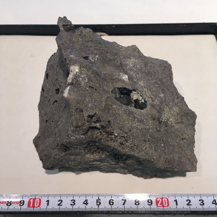 ハーキマーダイヤモンド(水晶)母岩付 A
