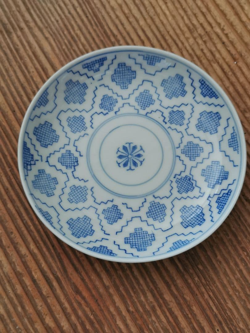白磁青花 青絵 ダミエ線描 変わり市松花紋 汕頭レース風 ≒13㎝2枚組 骨董市