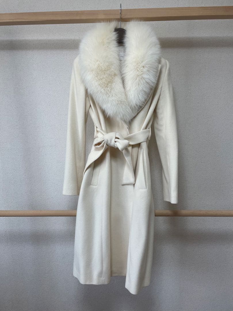 Pinky&Dianne ホワイトウールロングコート ファー襟付き