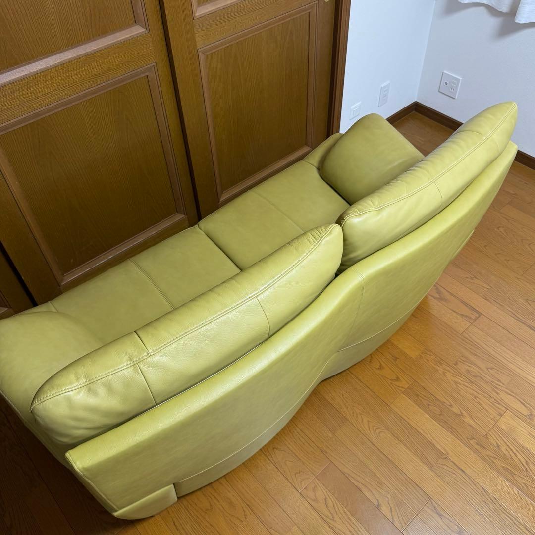 karimoku カリモク　グリーン レザー ソファ　2人掛け　黄緑　チターノ