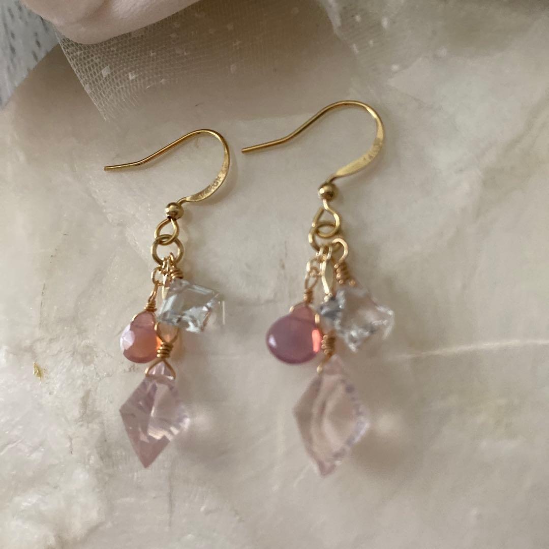 あつ様♡お取り置きです♡14kgf アイオライトのピアス（訳あり）