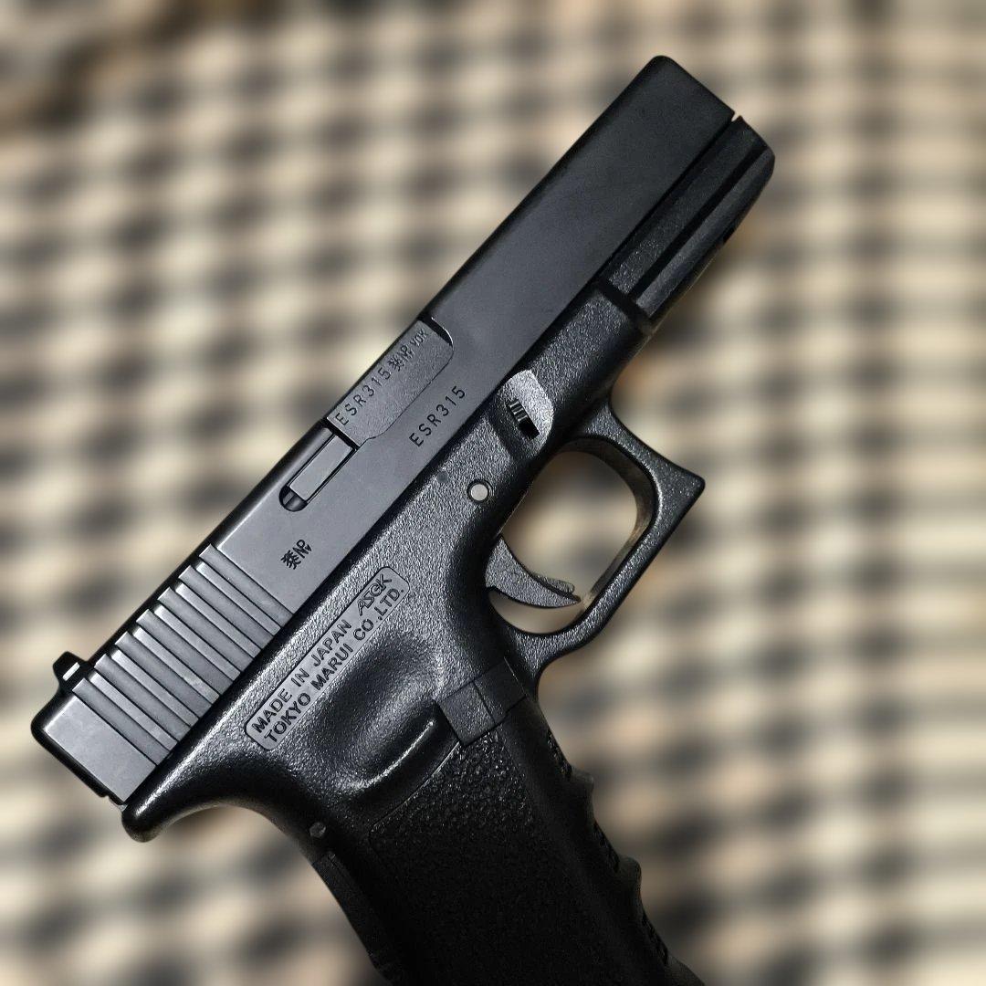 1 東京マルイ製　グロック18C　ガスブローバック　予備マグ　ホルスターセット