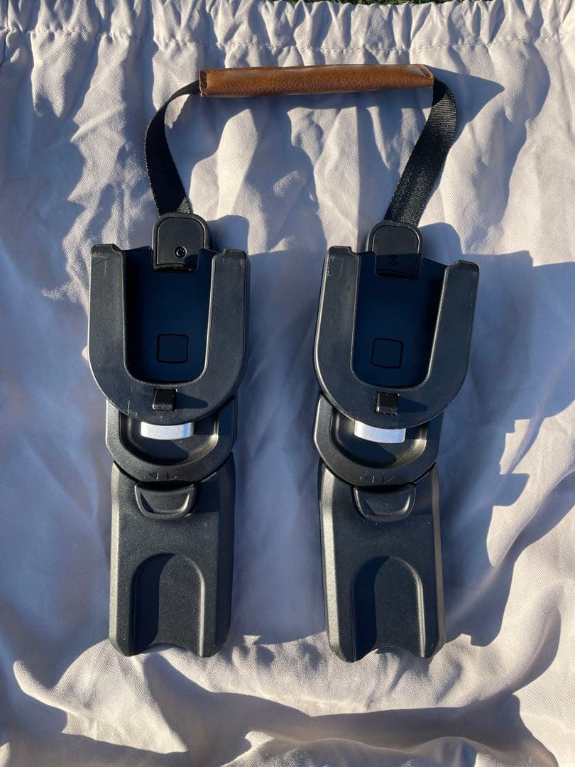 ヌナ【nuna】の外出便利アイテム3点セットです