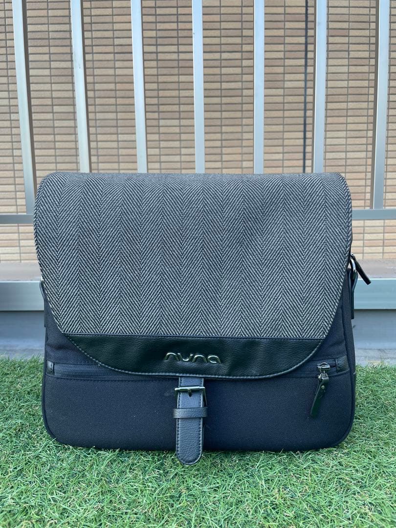 ヌナ【nuna】の外出便利アイテム3点セットです