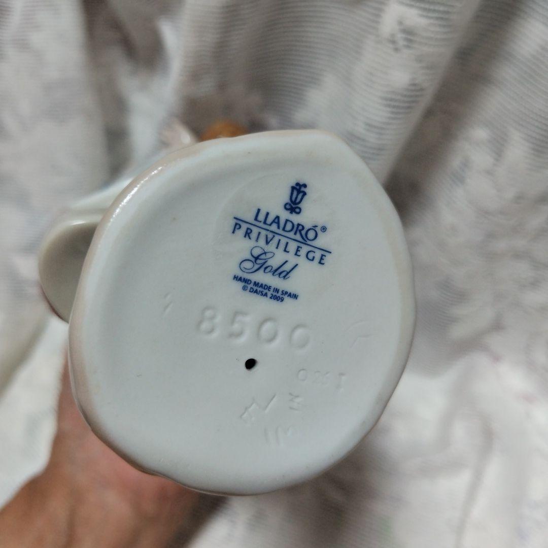 リヤドロ1008500 赤ずきん