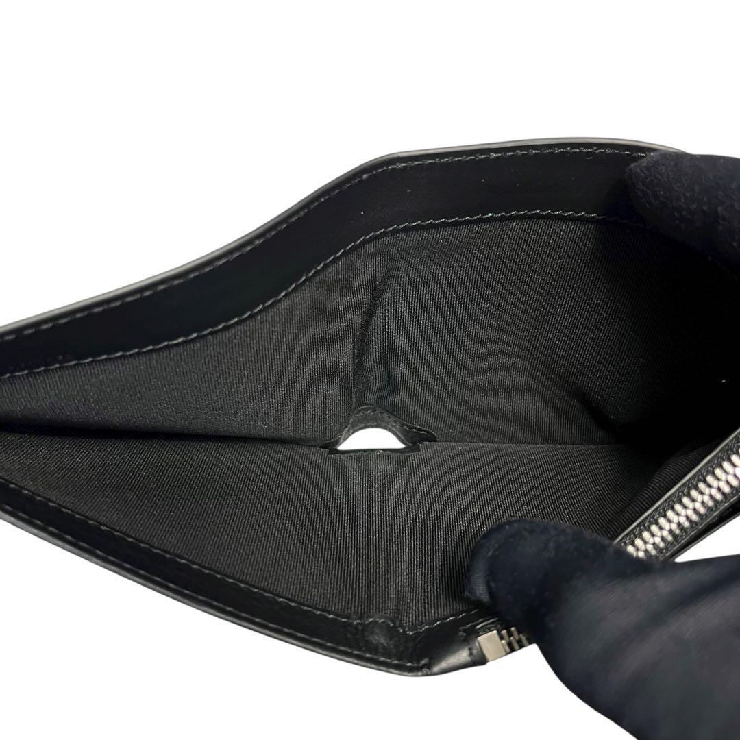 レア✨バーバリー 二つ折り財布 ロゴ刻印 レザー 大容量 ブラック 黒