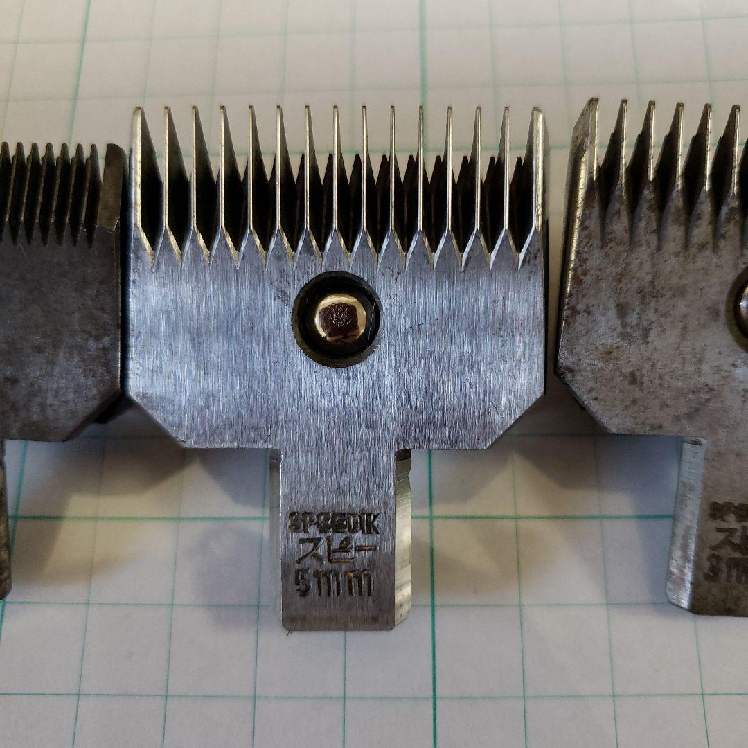 TAPIO バリカン 赤 　　(替刃３個おまけ付き)　スピーディック