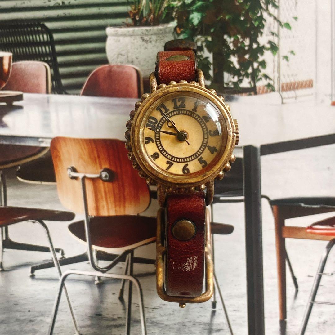 【日本製】時計職人が作ったブレスレットのような華奢腕時計