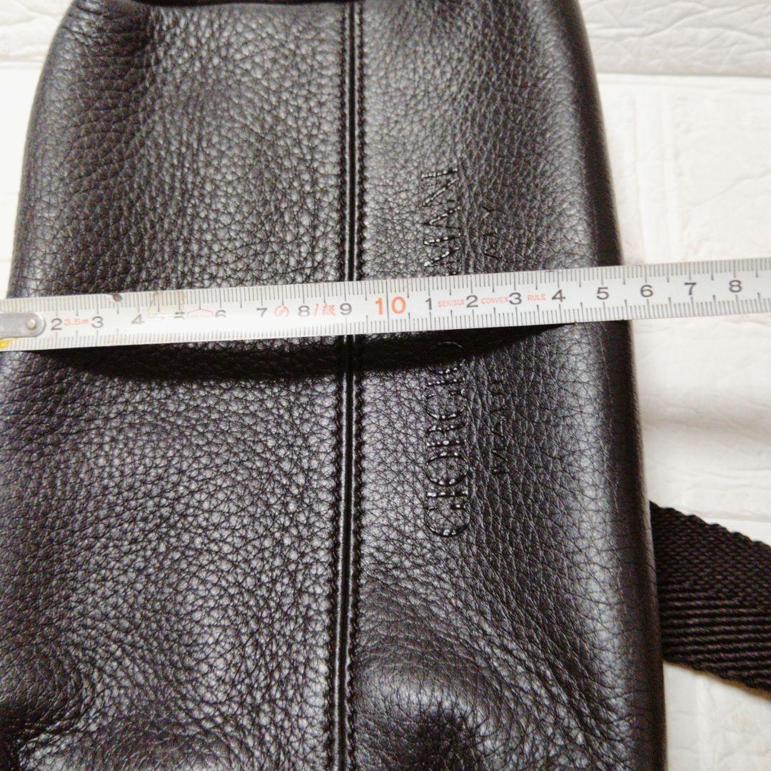 美品　ジョルジオアルマーニ　クロスボディバッグ　レザー　黒　サコッシュ