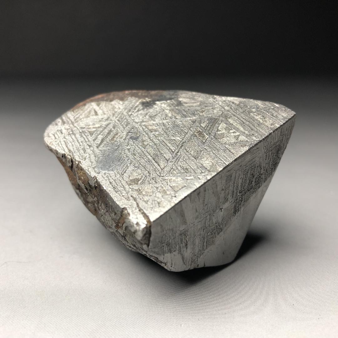 アルタイ隕石　 鉄隕石　エンドカット　高品質　原石 　重さ約278ｇ