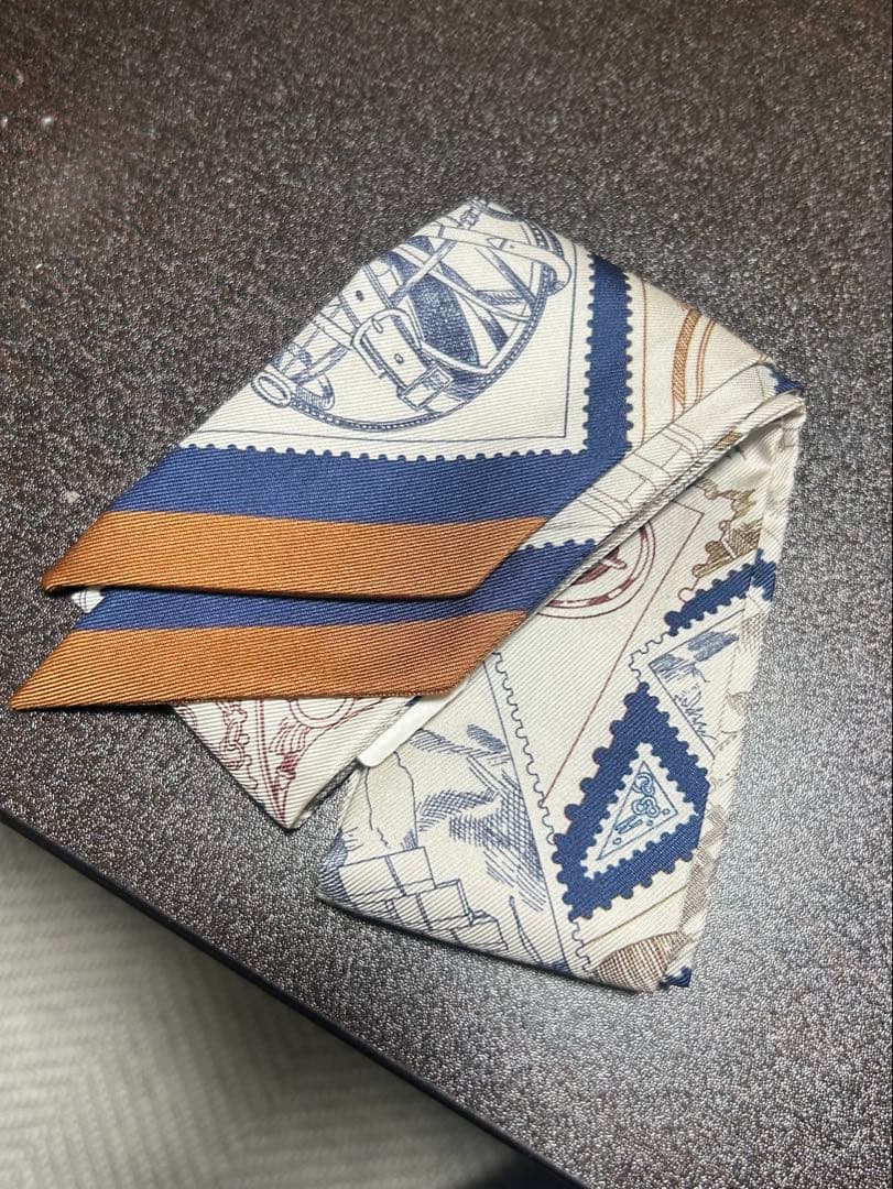 エルメス　ツイリーTwilly 《フォーブルの切手愛好家》【新品未使用品】