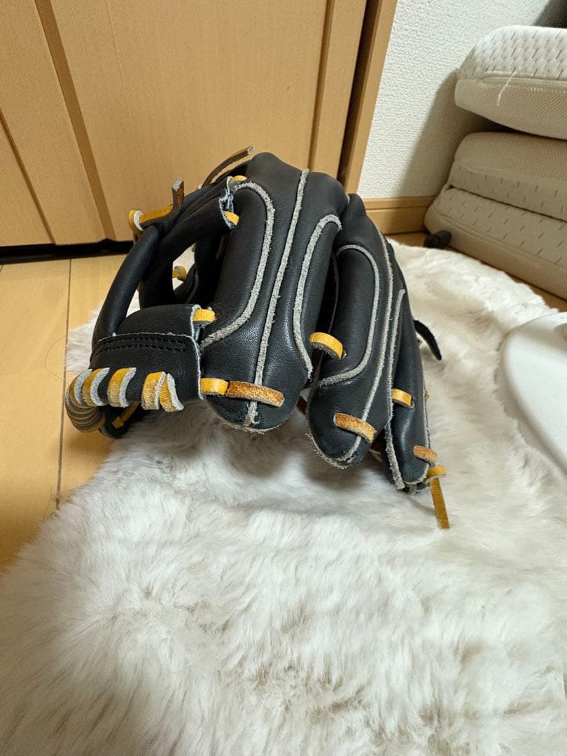 さいごうどんアシックスゴールドステージ内野用グローブ