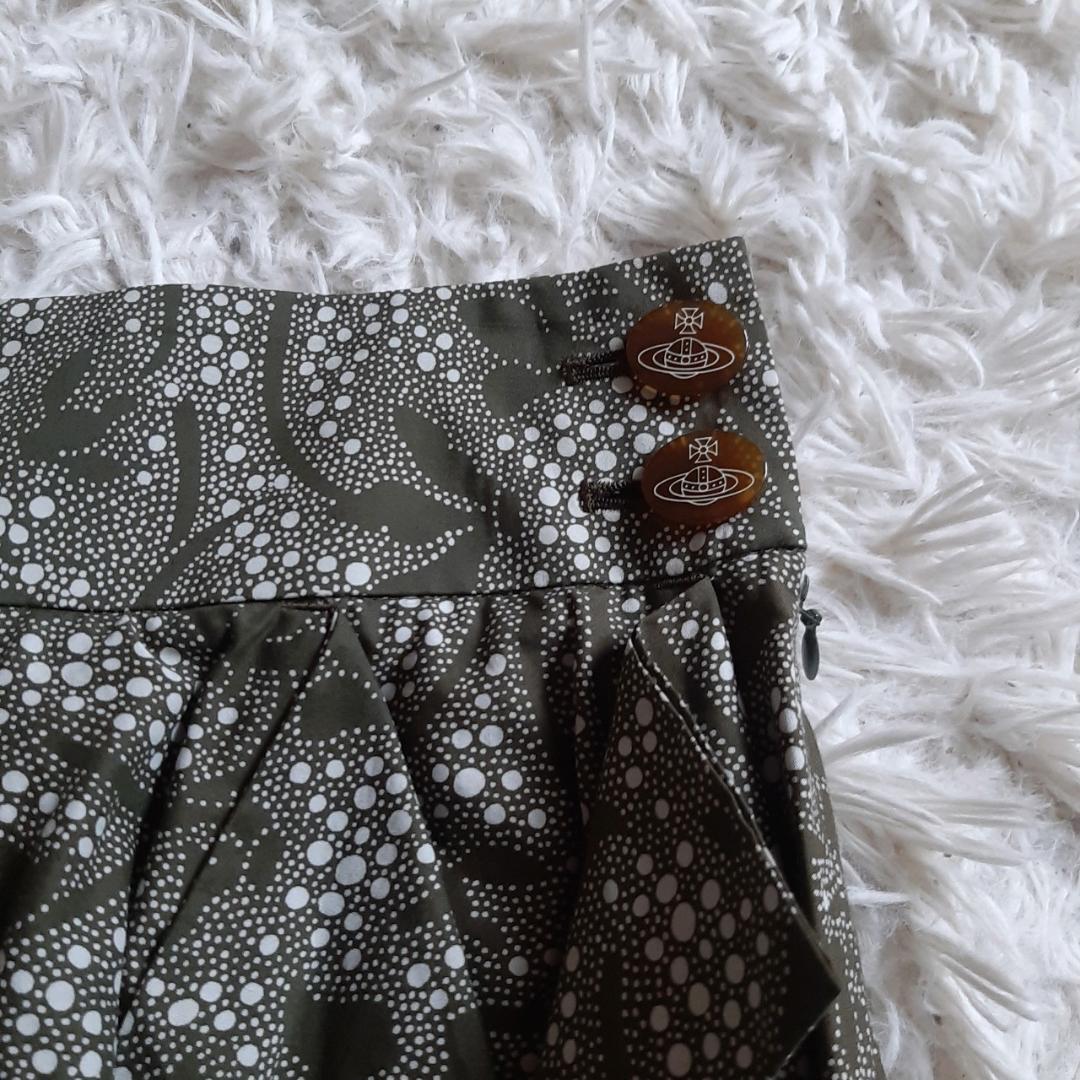 美品 『ヴィヴィアンウエストウッドレッドレーベル』 (2) フレアスカート 膝丈