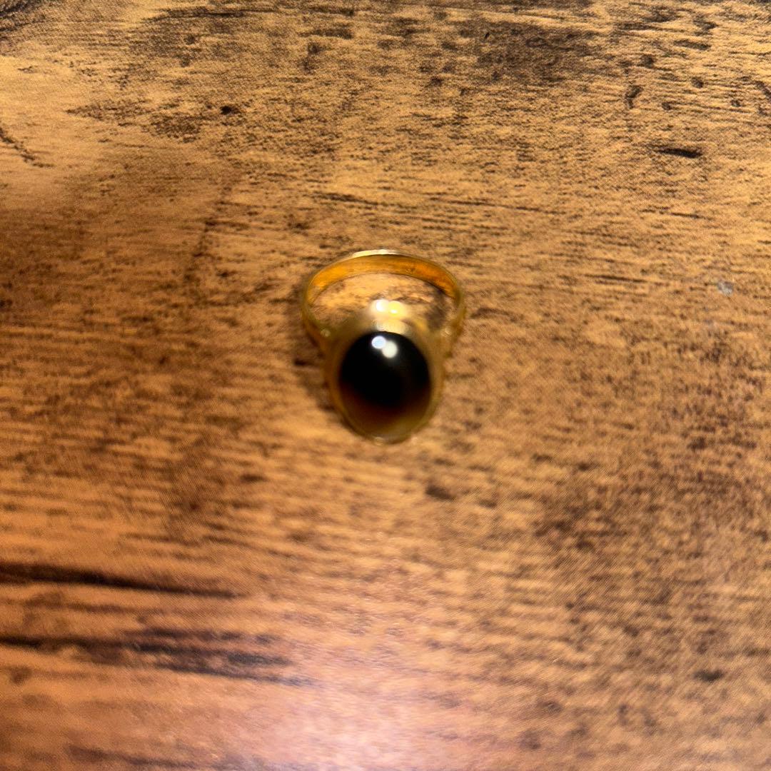 18Kにオーバル型のブラックオニキスのリング