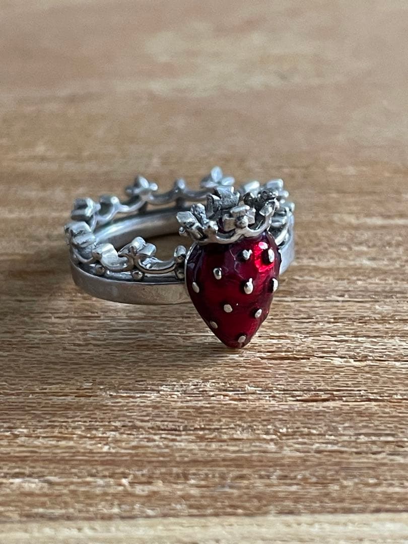 Justin Davis Strawberry switch blade リング