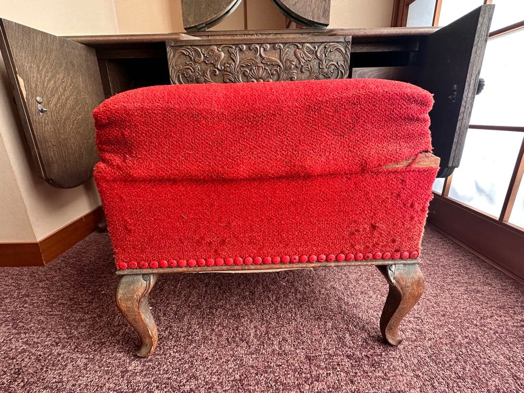 木製ドレッサー・鏡台 赤い椅子付き