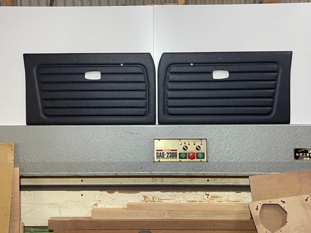 サニートラック GB122 フロント左右ドア内張りブラックトリミングA´