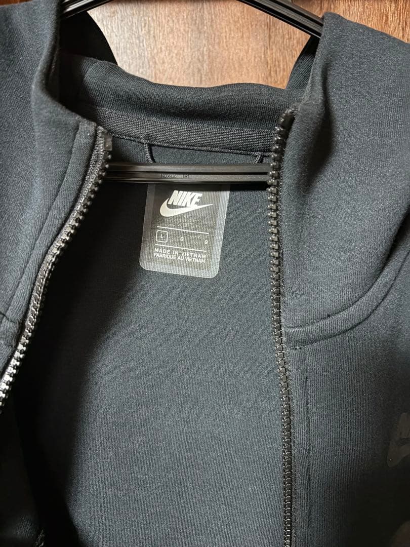 Nike テックフリース旧型　上Lサイズ　下Mサイズ　廃盤