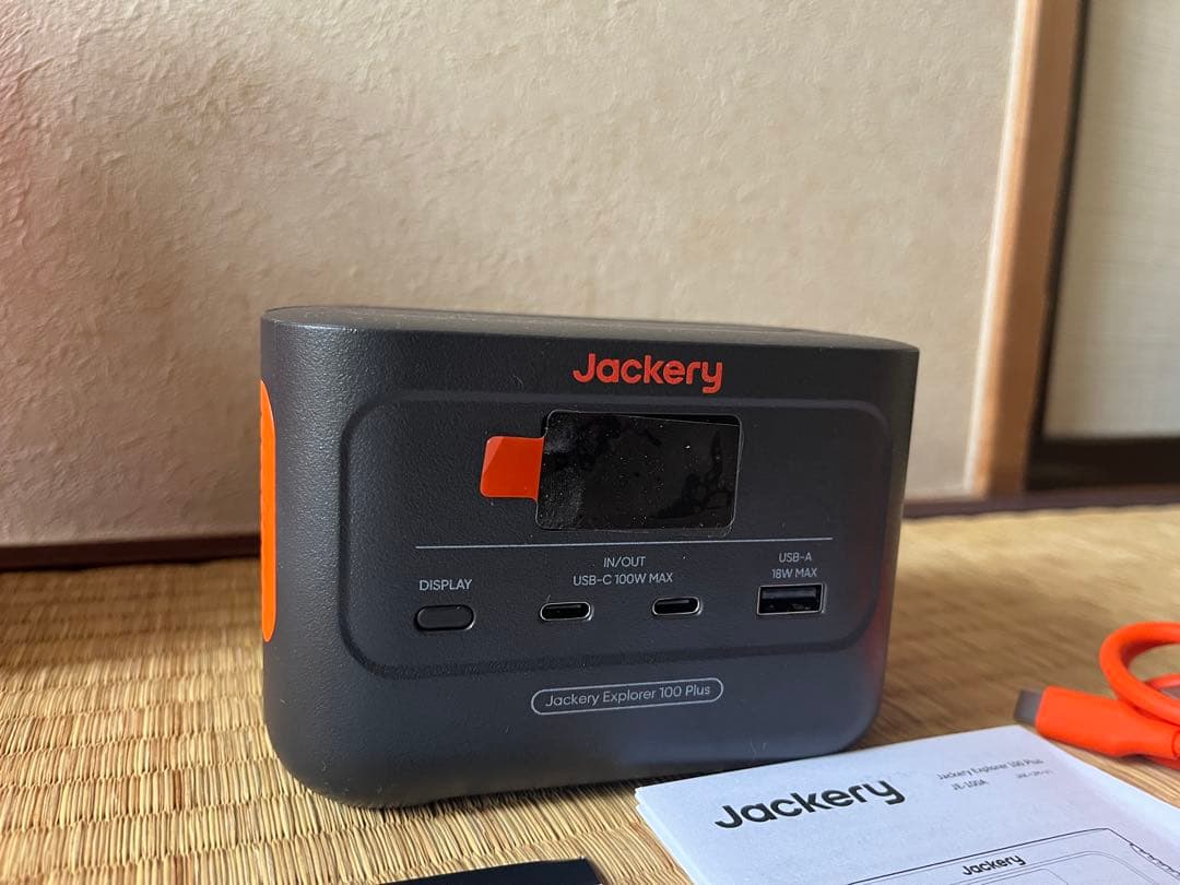 【飛行機OK・ほぼ未使用】Jackery Explorer 100 Plus