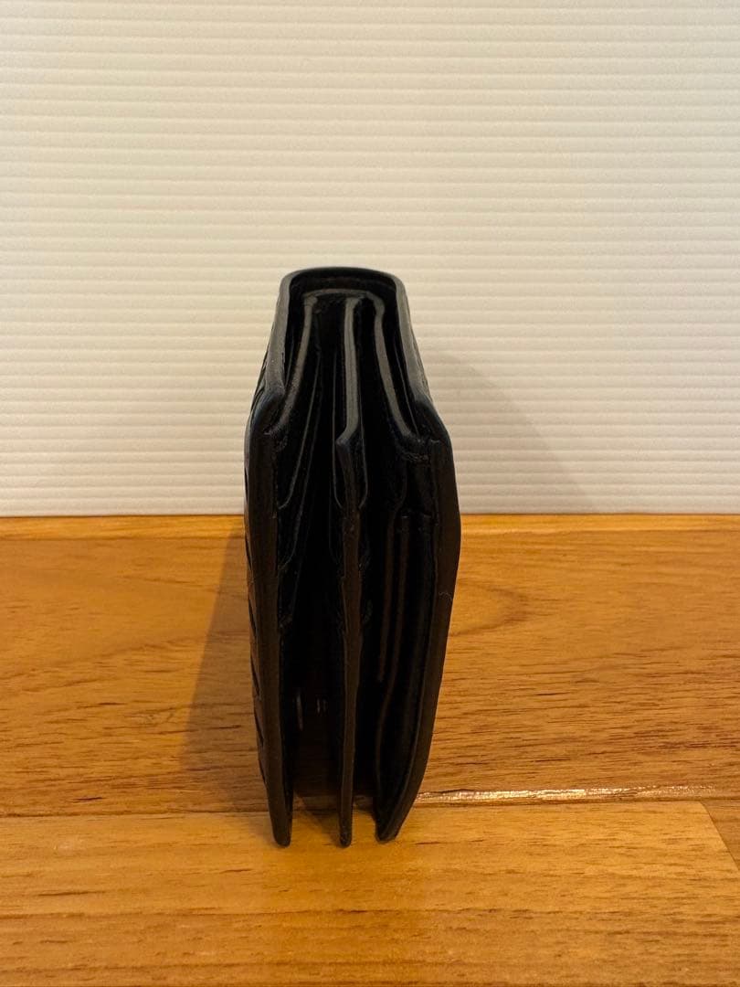 BOTTEGAVENETA ボッテガヴェネタ　二つ折り財布　黒　レザー