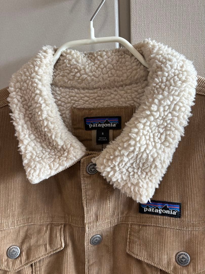 patagonia コーデュロイトラッカージャケット　Sサイズ
