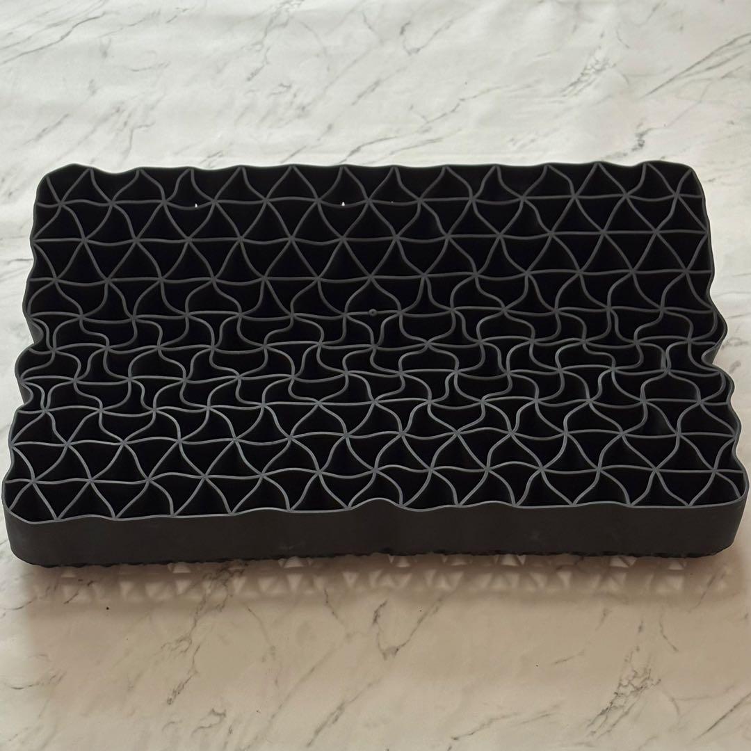 ヒツジのいらない枕 至極 本体＋専用カバー2枚＋専用箱付