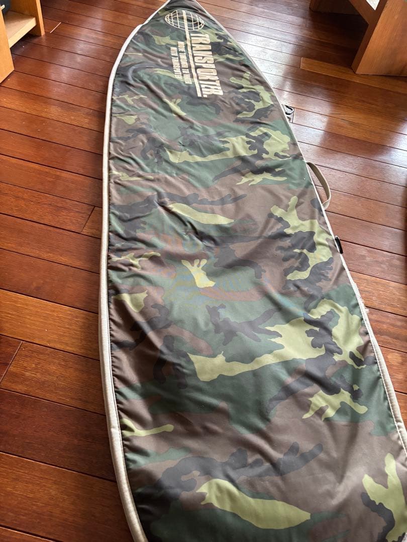 ショートボード　ケリートコロ　全長186センチ　ケース、フィン、コードセット