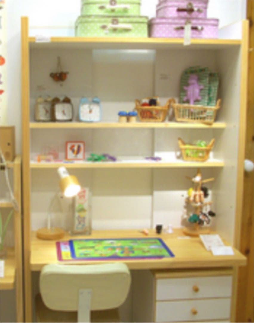 モモナチュラル 勉強机