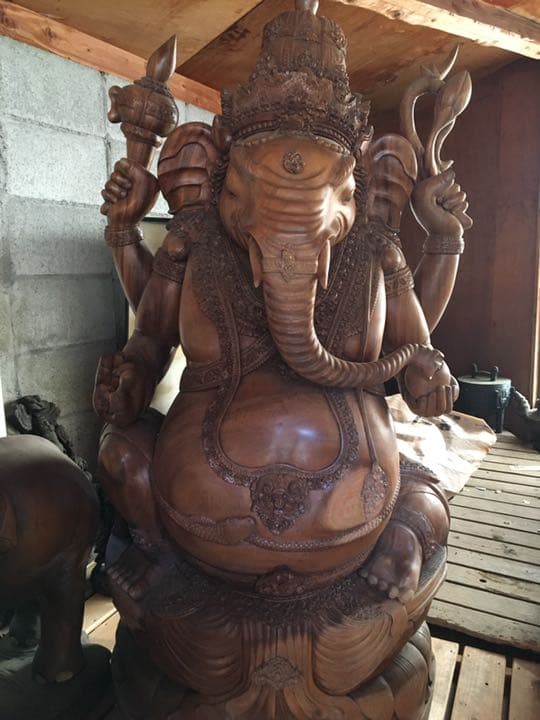 ガネーシャ（夢を叶える象）木彫　置物　インテリア