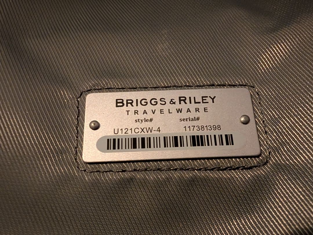 【いが】【美品】Briggs & Riley ２輪ナイロン 国際線機内持込