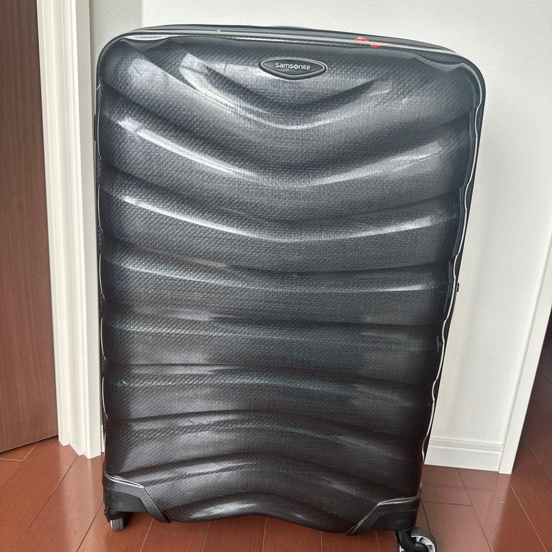 美品　サムソナイトの大型軽量スーツケース