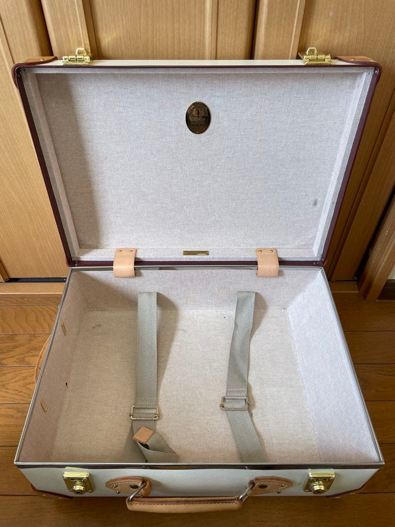 グローブトロッター　18インチ　サファリ