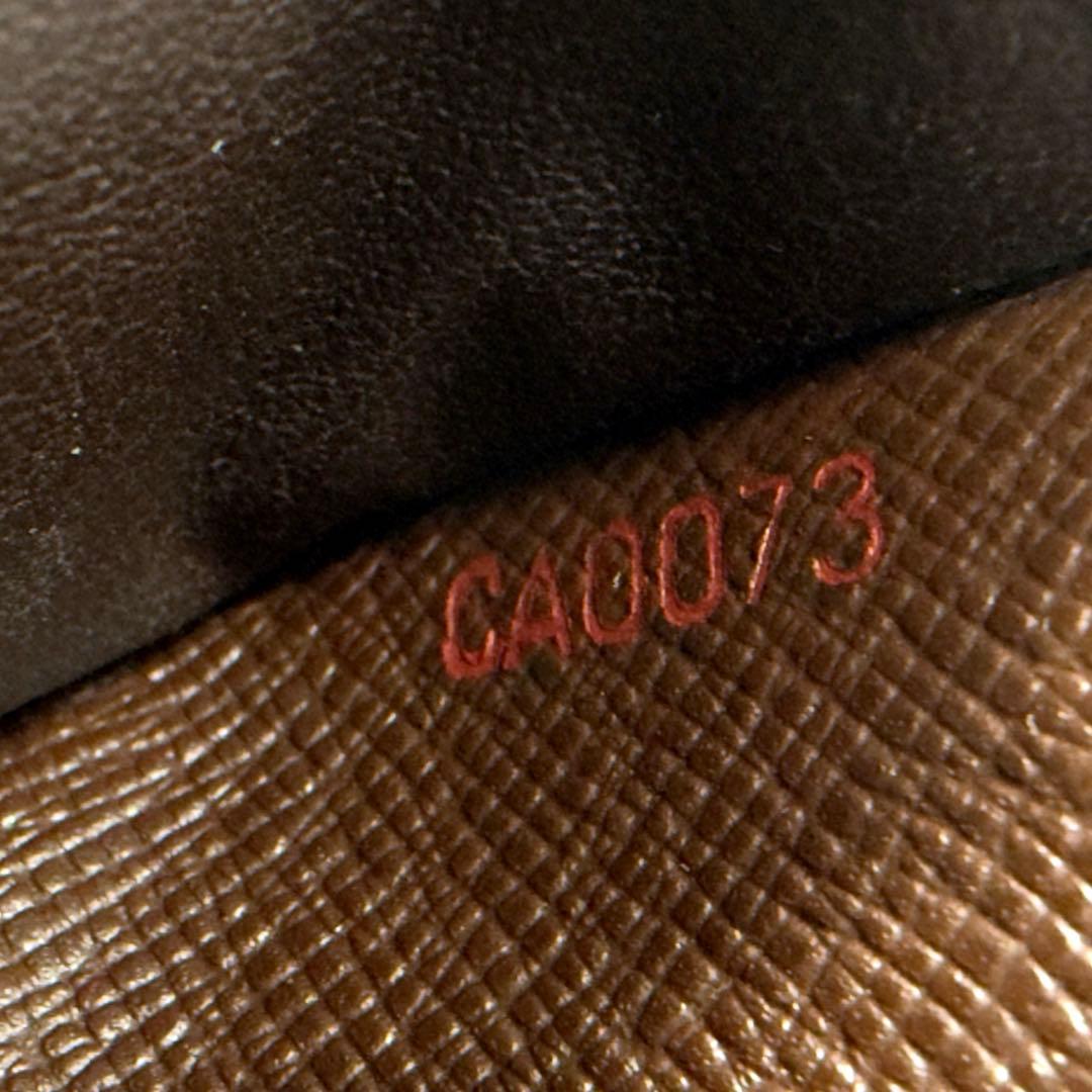 美品✨ルイヴィトン　ダミエコンパクトジップ　二つ折り財布コンパクト　ユニセックス