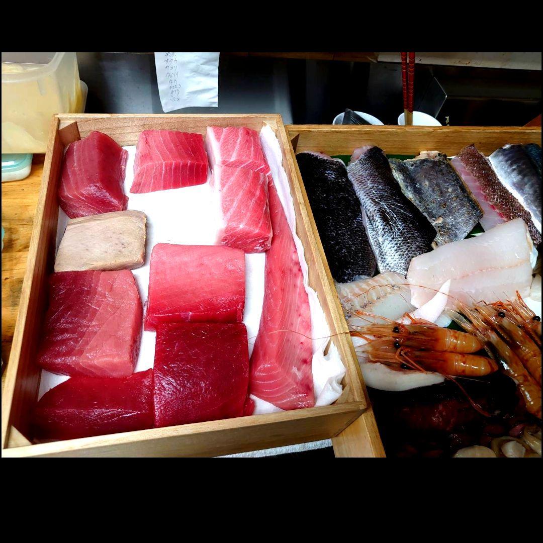 No2041【保冷剤付き】 寿司ネタケース、ネタ箱、目皿付き【手作り】