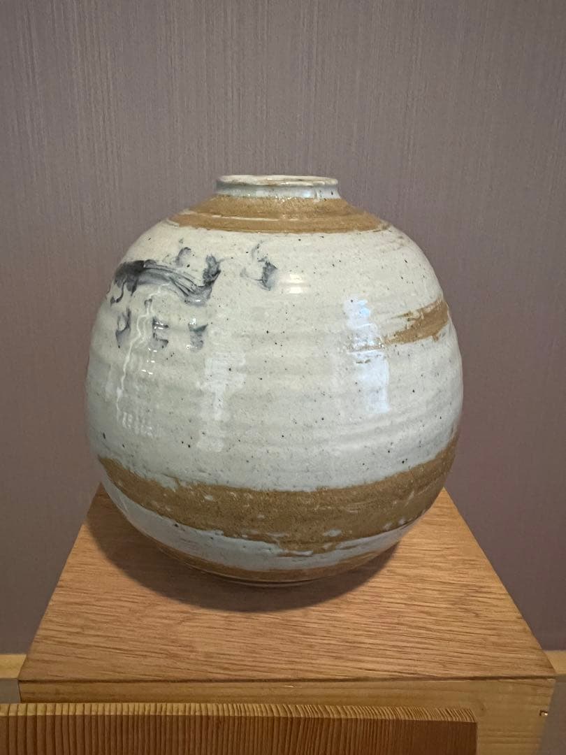 魚の絵柄 陶器製 花瓶