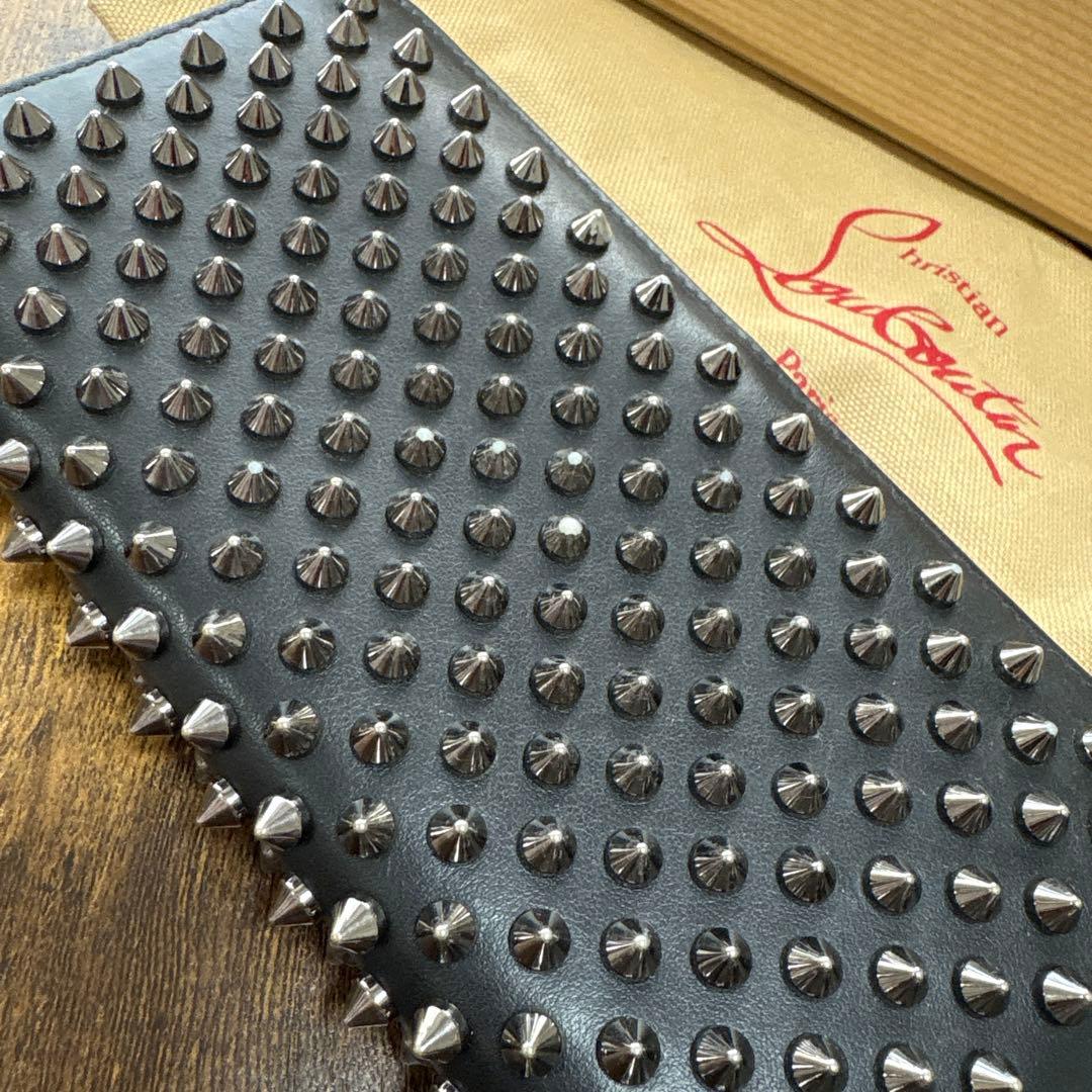 Christian Louboutin スタッズ長財布 ルブタン
