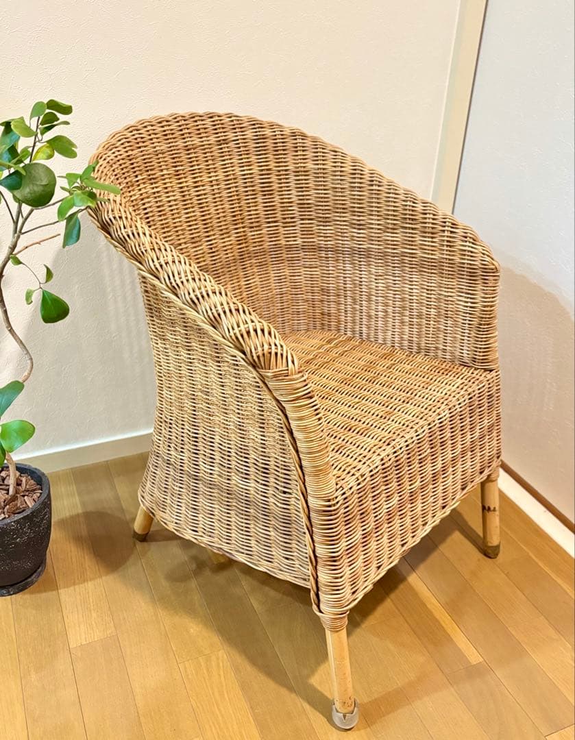 ラタン製　籐　アームチェア ヴィンテージ　古家具