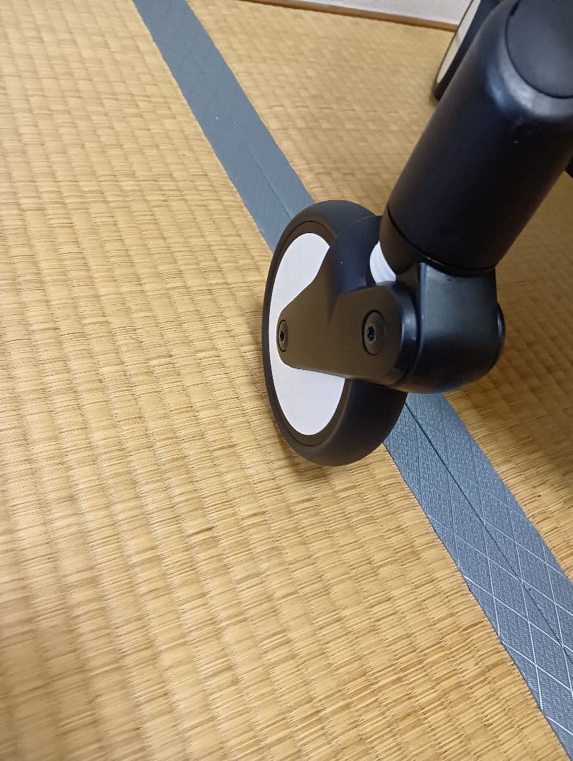 【美品】Babyzen Yoyo2 折り畳み式ベビーカー　フレームのみ